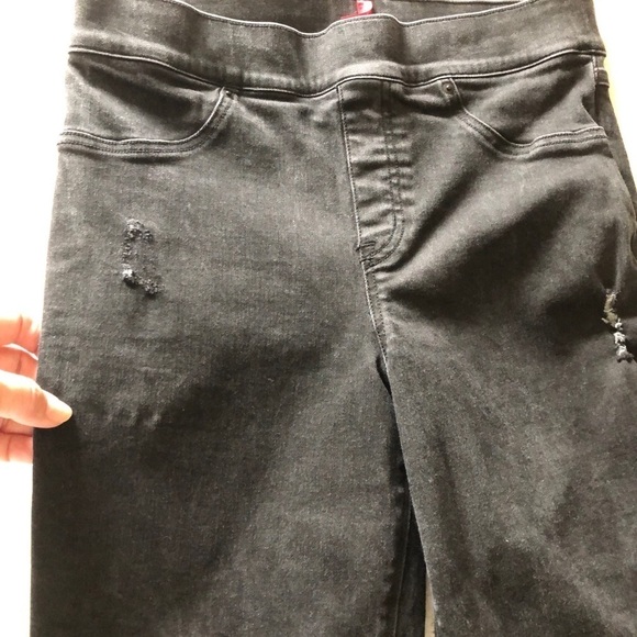 Spanx Jeans Distressed Pull On Stretch Skinny Black Size Medium - Picture 11 of 12
